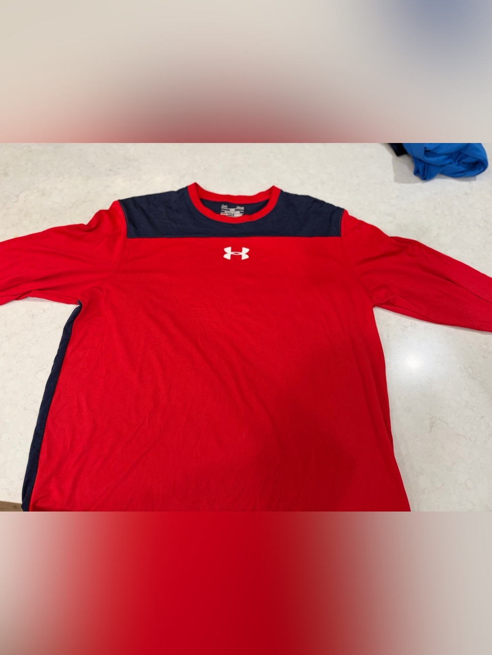 Under Armour Men’s Red with Navy Yoke Short Sleeve Tee